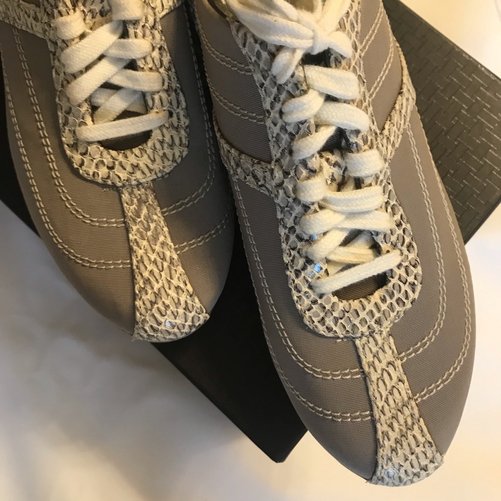 Cole Haan taupe leisure shoe- snake trim (new)